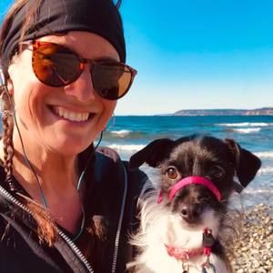 Meet your Posher, Adrienne